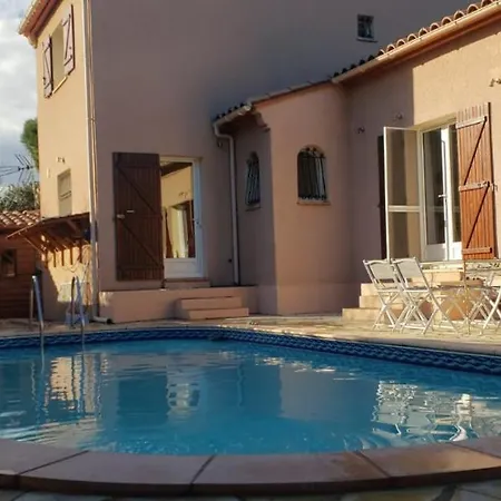 Avec Piscine A St Marie La