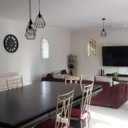 Avec Piscine A St Marie La