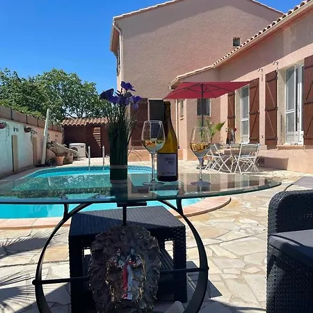 Villa Avec Piscine A St Marie La