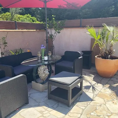 Avec Piscine A St Marie La Βίλα *