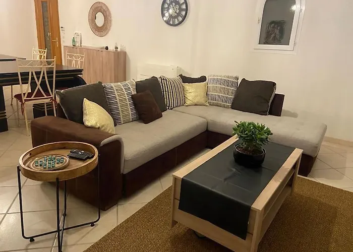 Avec Piscine A St Marie La Villa