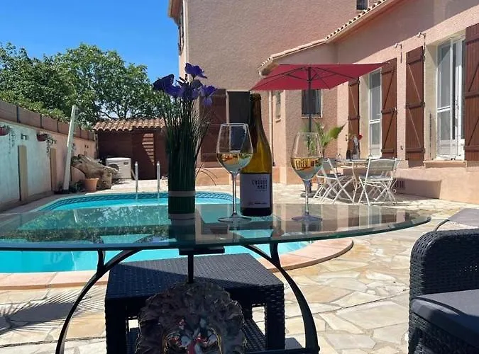 Villa Avec Piscine A St Marie La