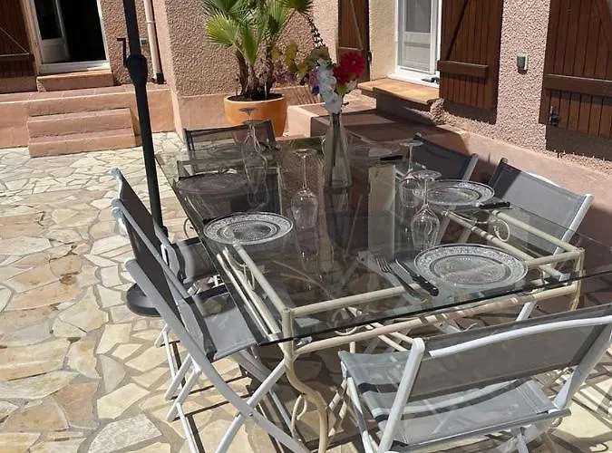 Avec Piscine A St Marie La Villa Sainte-Marie-la-Mer